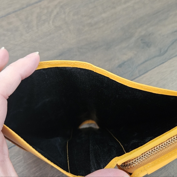 Vintage Yves Saint Laurent Yellow Folded Embossed Leather Wallet - MINT - Picture 12 of 15